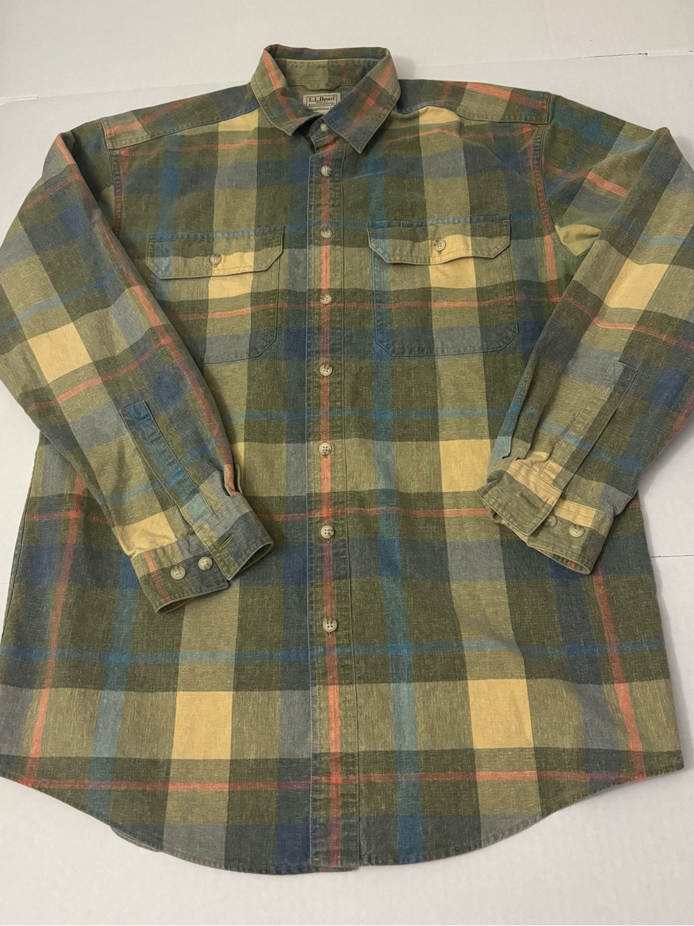 L.L. Bean Men's Long Sleeve Shirt, Traditional Fit Size M Tall